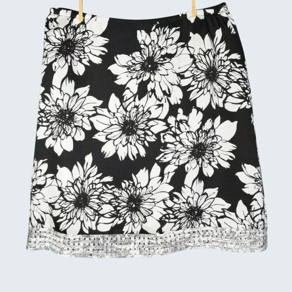 CHICO'S FLORAL SATIN LATTICE HEM SKIRT
